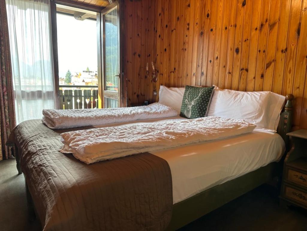 Hotel Garni St. Hubertus Мадонна-ди-Кампильо Экстерьер фото