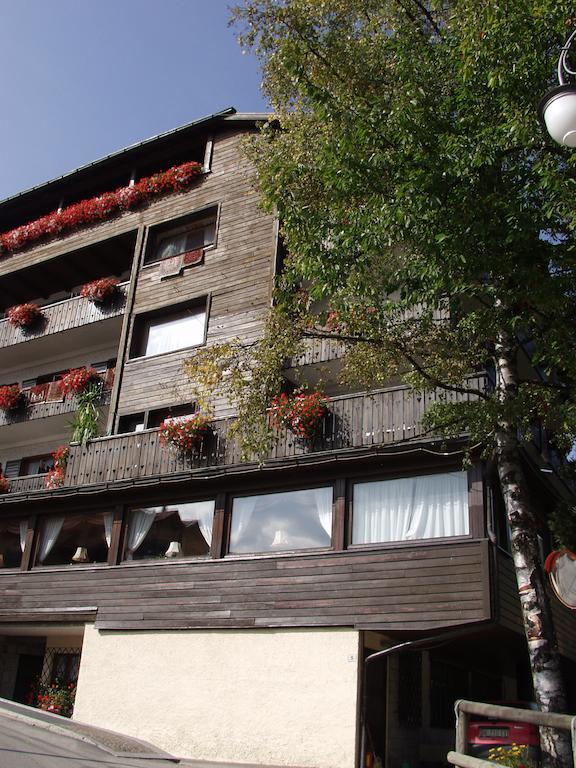 Hotel Garni St. Hubertus Мадонна-ди-Кампильо Экстерьер фото